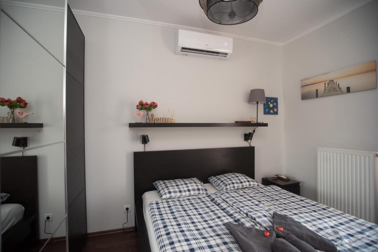 Sunny Home Near Bud With 2Br, Ac And Free Parking Вечеш Екстериор снимка